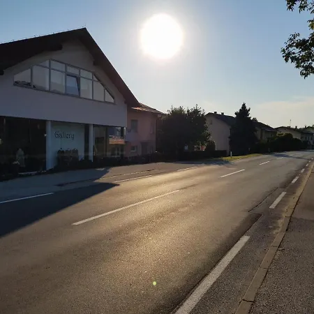 Fado Lendava